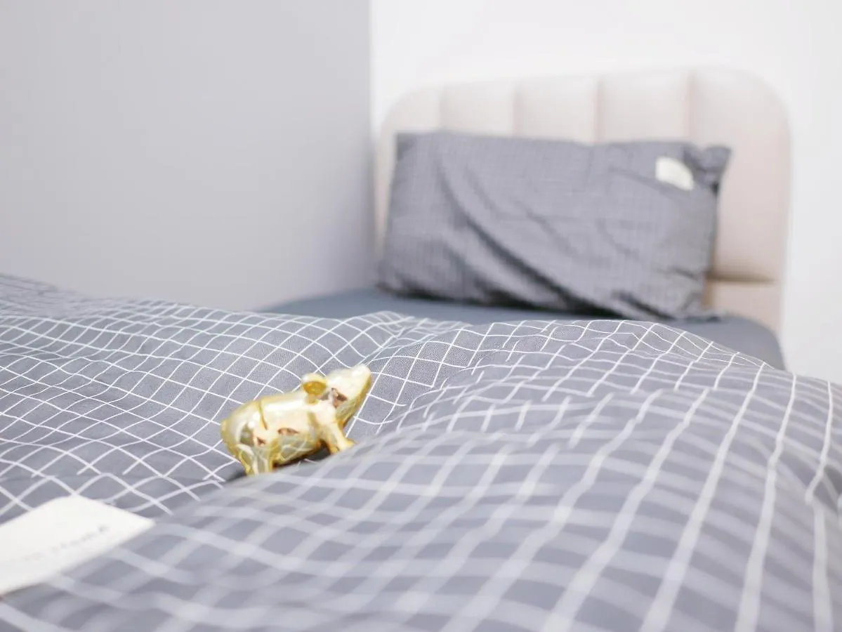 Student Accommodation - 5 Man Cheong Street 香港