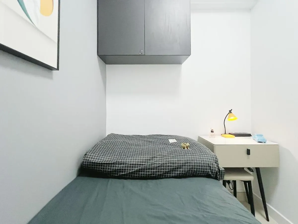 旅馆 Student Accommodation - 5 Man Cheong Street 香港