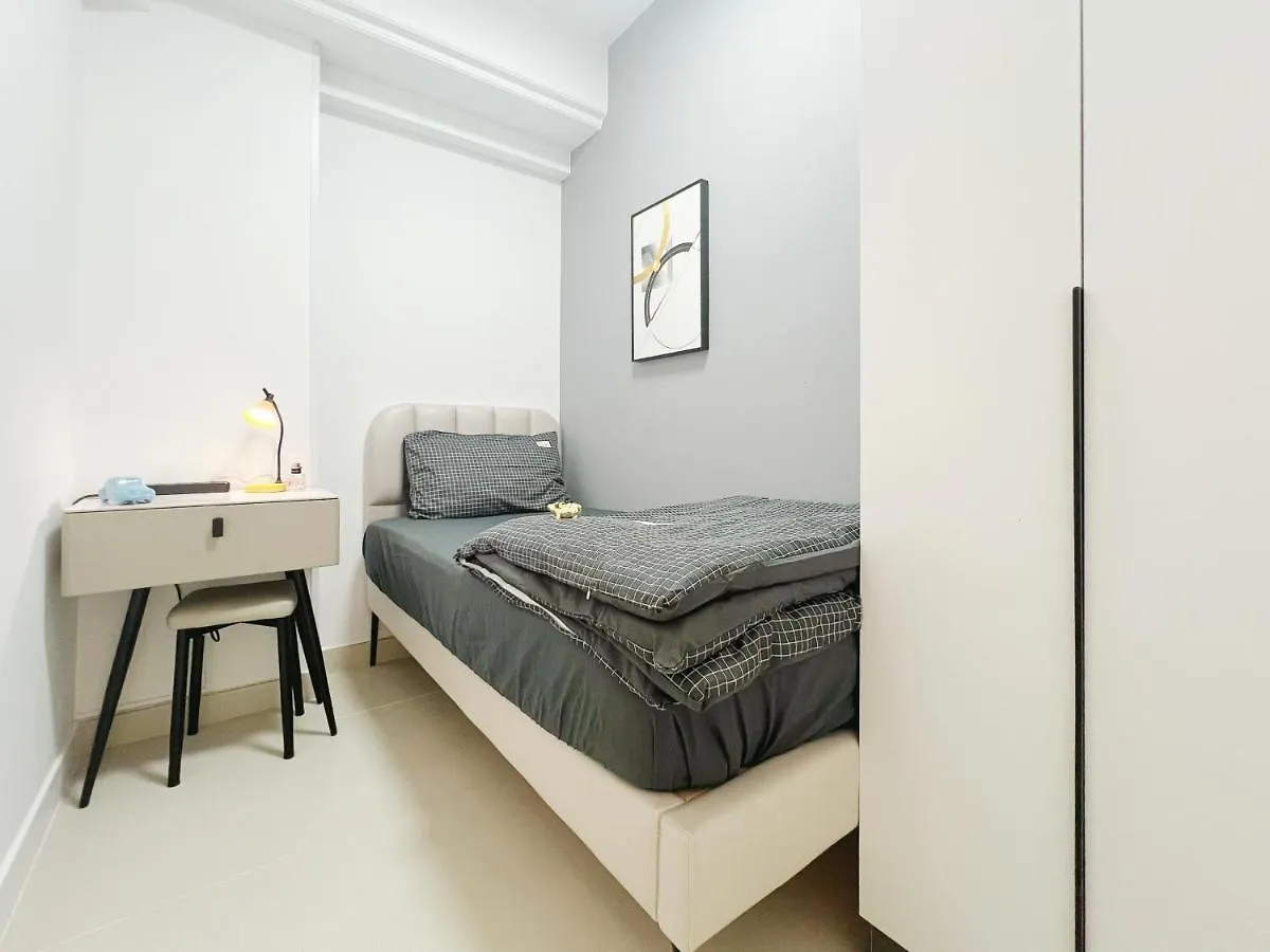 Student Accommodation - 5 Man Cheong Street 香港