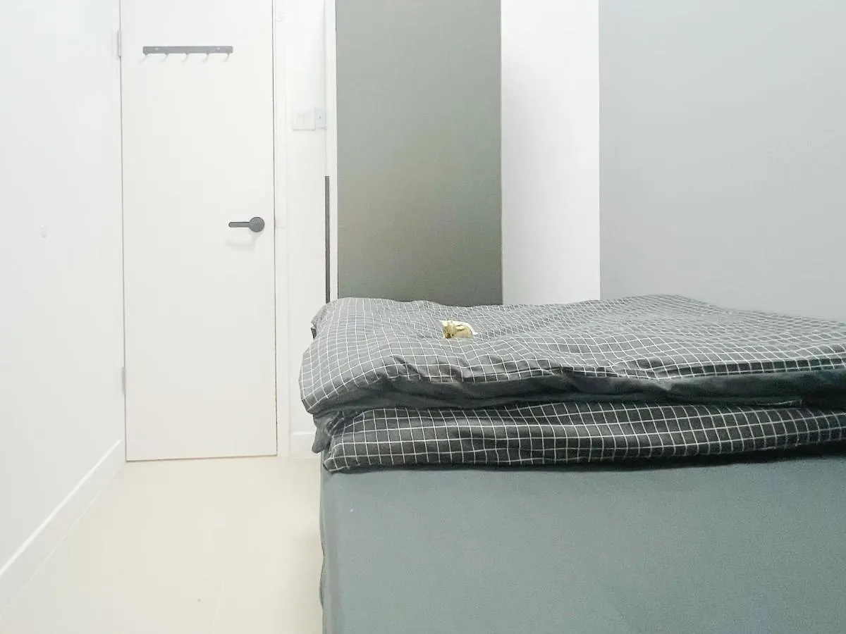 Student Accommodation - 5 Man Cheong Street 香港